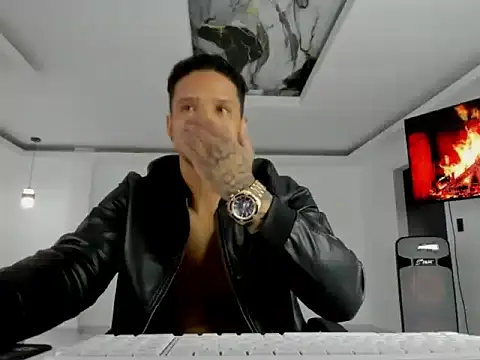 master_leather 现场XXX聊天