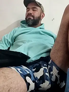 Živý XXX chat hairyandbigmann