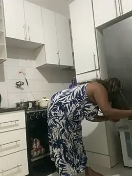 XXX chat uživo modela Cardiebae89