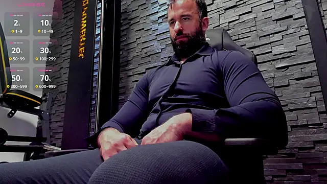 XXX chat uživo modela David_Big_Daddy