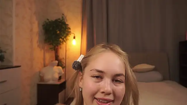 SusanneOsche Adlı Modelin Web Kamerası Şovu