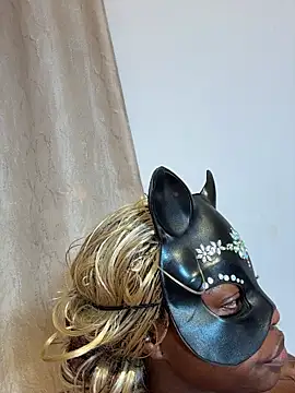 Nottynadiaa's Live XXX Chat