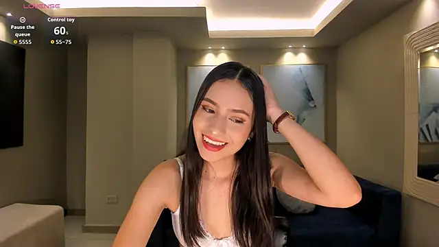 LucieMartin's Live XXX Chat