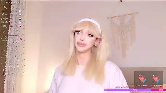 _rose_monarch_ élő XXX-chatje