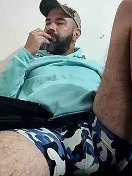 hairyandbigmann Webcam Show