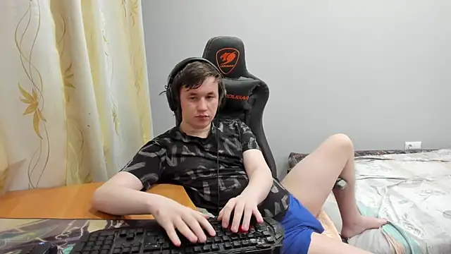 Вебкам-шоу iliaskrislove