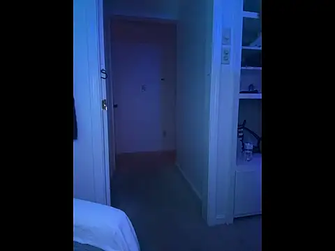 KY_Sir35: διαδικτυακό σόου στην κάμερα