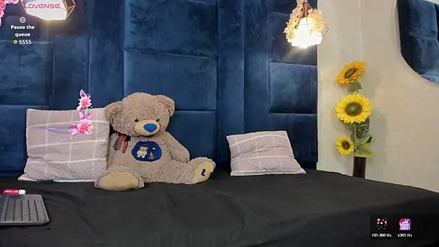 Laura_Miller1 live XXX chat