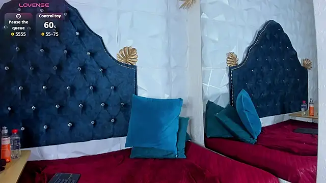 _mia_milf_'s Live XXX Chat