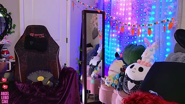 Czat XXX na żywo – Angel-Lewd-Cake