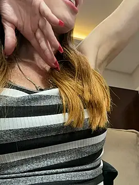 Chatroom XXX en direct de Irresistible24