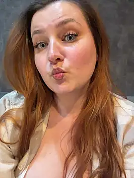 Chatroom XXX en direct de CandyShoopp