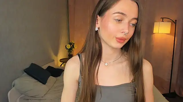 YvonneRobes 现场XXX聊天