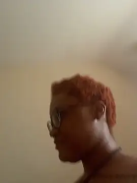 nickytheehawtie: απευθείας συνομιλία ΧΧΧ