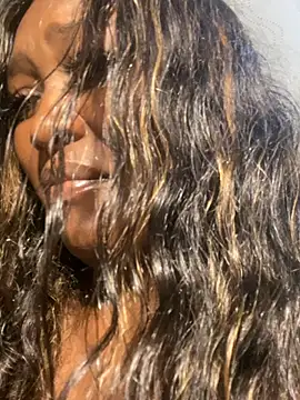 Cardiebae89 élő XXX-chatje