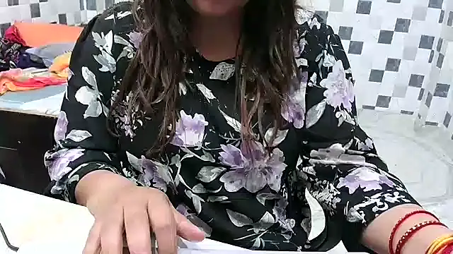 FUDDI_BHABHI143 Live XXX-Chat