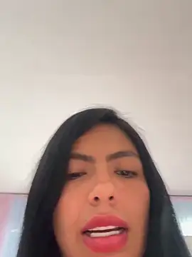 Noa_rousse01 Adlı Modelin Canlı XXX Sohbeti