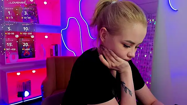 แชท XXX สดของ StephanieSweety