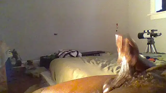 Pokazy przed kamerką – JezOne555