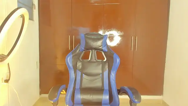 Milo_LatinBoy Live XXX Chat