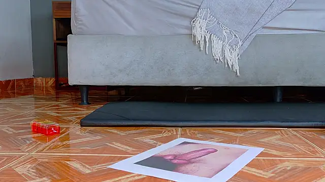 RiriiBrunette__'s Live XXX Chat