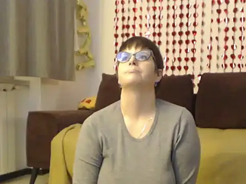 Chatroom XXX en direct de SneakyMiky