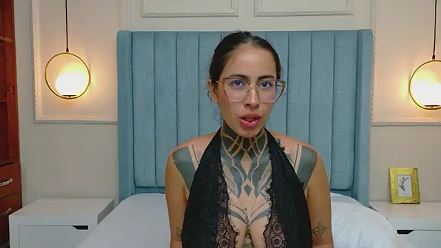 NicoleBlum's Live XXX Chat
