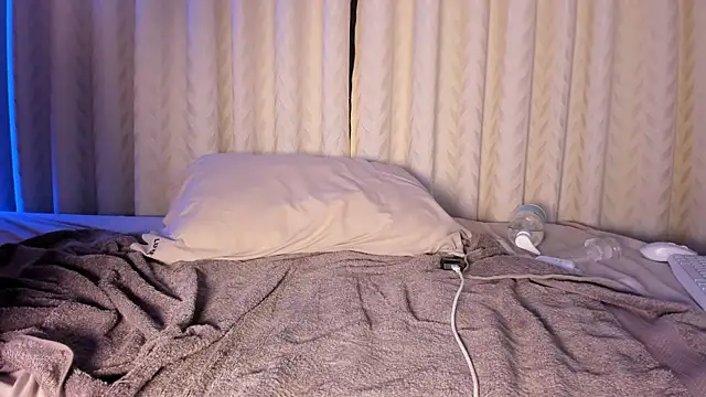 Chat XXX en directo de Maddyluxe