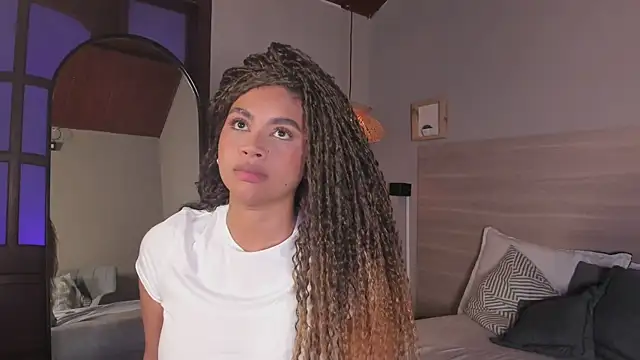 Chat XXX ao vivo de nayah__