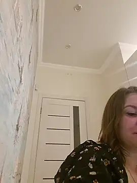 LaraHarper Adlı Modelin Canlı XXX Sohbeti