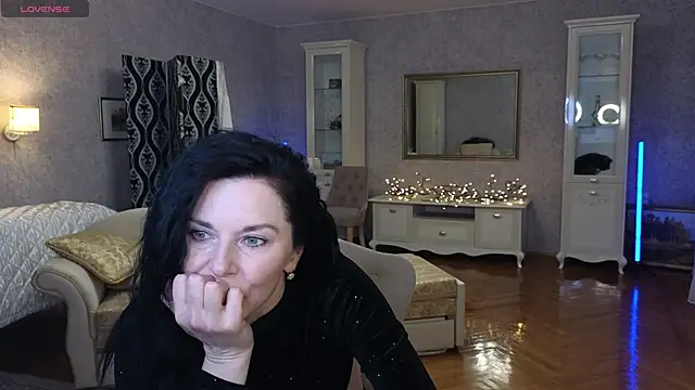 LinaJoy Adlı Modelin Canlı XXX Sohbeti