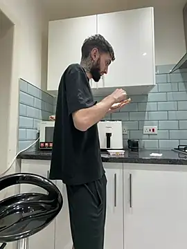 Juliann69Ramiro Live XXX-Chat