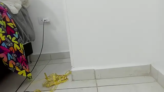 Chat +18 de Sarah_sumemers ao vivo