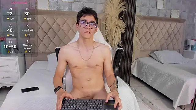 Chat +18 de TylerCross_ ao vivo