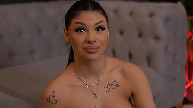 SpicyLeyla Chat XXX live