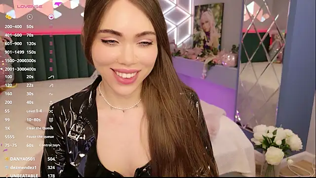 دردشة MimiForce الجنسية المباشرة