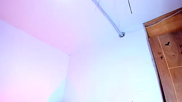 Czat XXX na żywo – Emily_Coper18