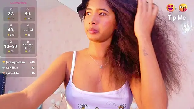 Chat XXX en directo de shyblacksweetiee