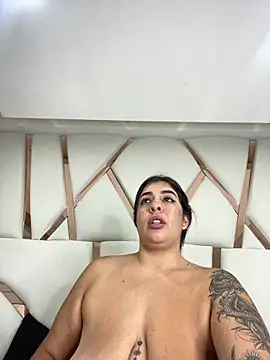 Madisson-RivasのライブXXXチャット