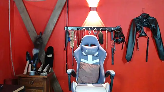 kinky_slave_ élő XXX-chatje