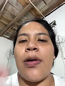 moncerrat_luna's Webcam Show