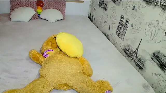 lovely-eyes' Live XXX Chat