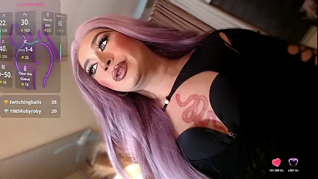 mslilly_croft: вебкам-шоу