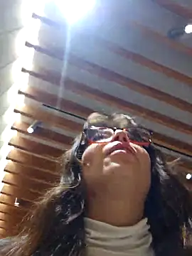 mmm-Virginia Chat XXX live