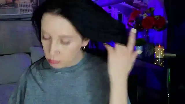 MonicaSweetxのライブXXXチャット