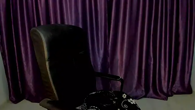 Chatroom XXX en direct de emmamaturre