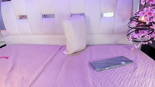 Violetbellarose1n Webbikameraesitys