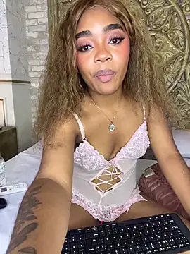 CharlothMavis élő XXX-chatje