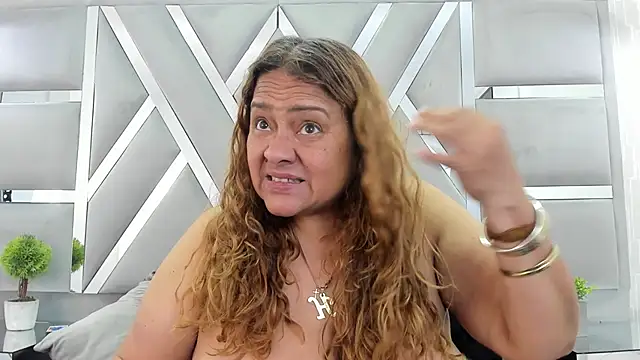 MonzerratBoyer's Live XXX Chat