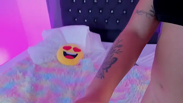 ChloeSterling's Live XXX Chat